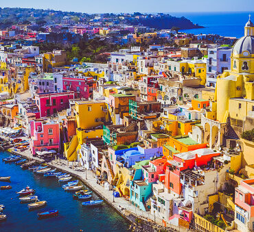 Procida, Capitale della Cultura 2022: cosa vedere, spiagge, mitologia