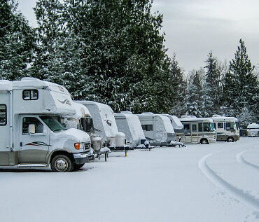 Viaggiare in camper in inverno: quali regole seguire